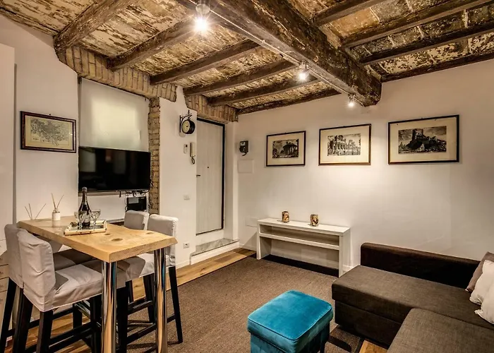 Apartment Farnese House In