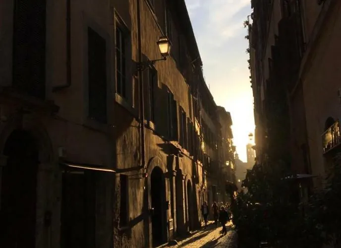 Apartment Farnese House In *